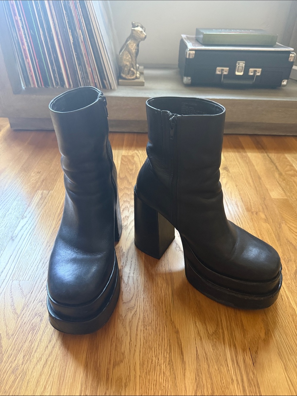 Cobra Platform Black Boots
